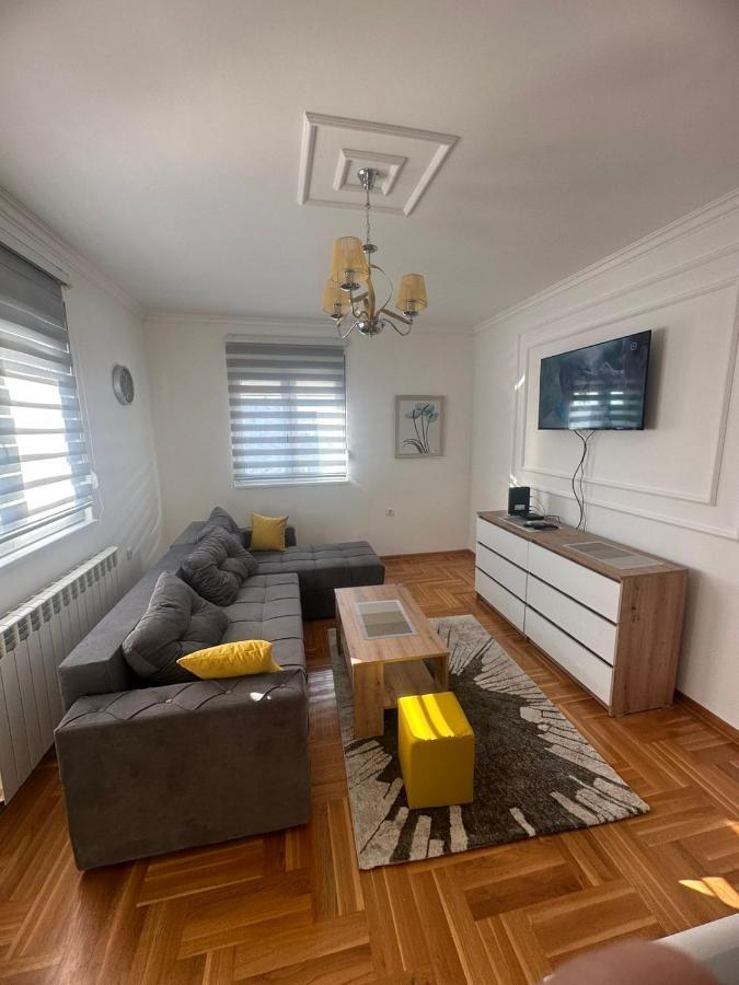 Port 2 Apartment Belgrade Exterior photo