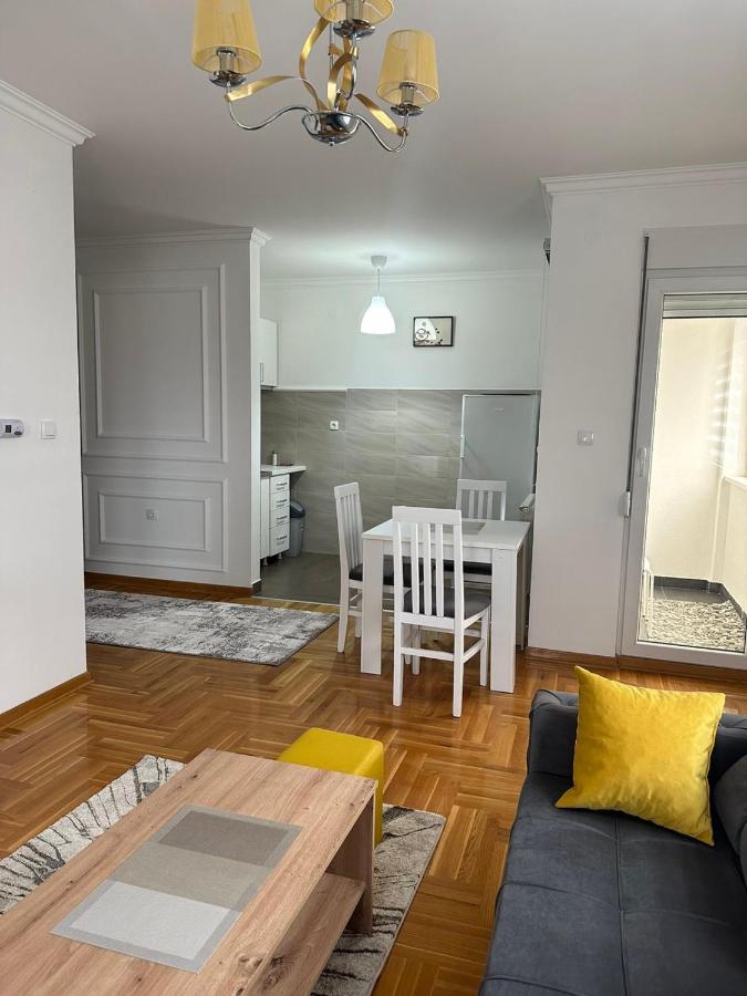 Port 2 Apartment Belgrade Exterior photo