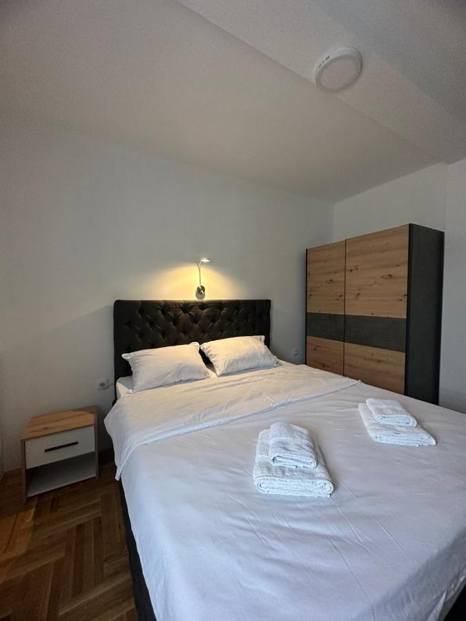 Port 2 Apartment Belgrade Exterior photo